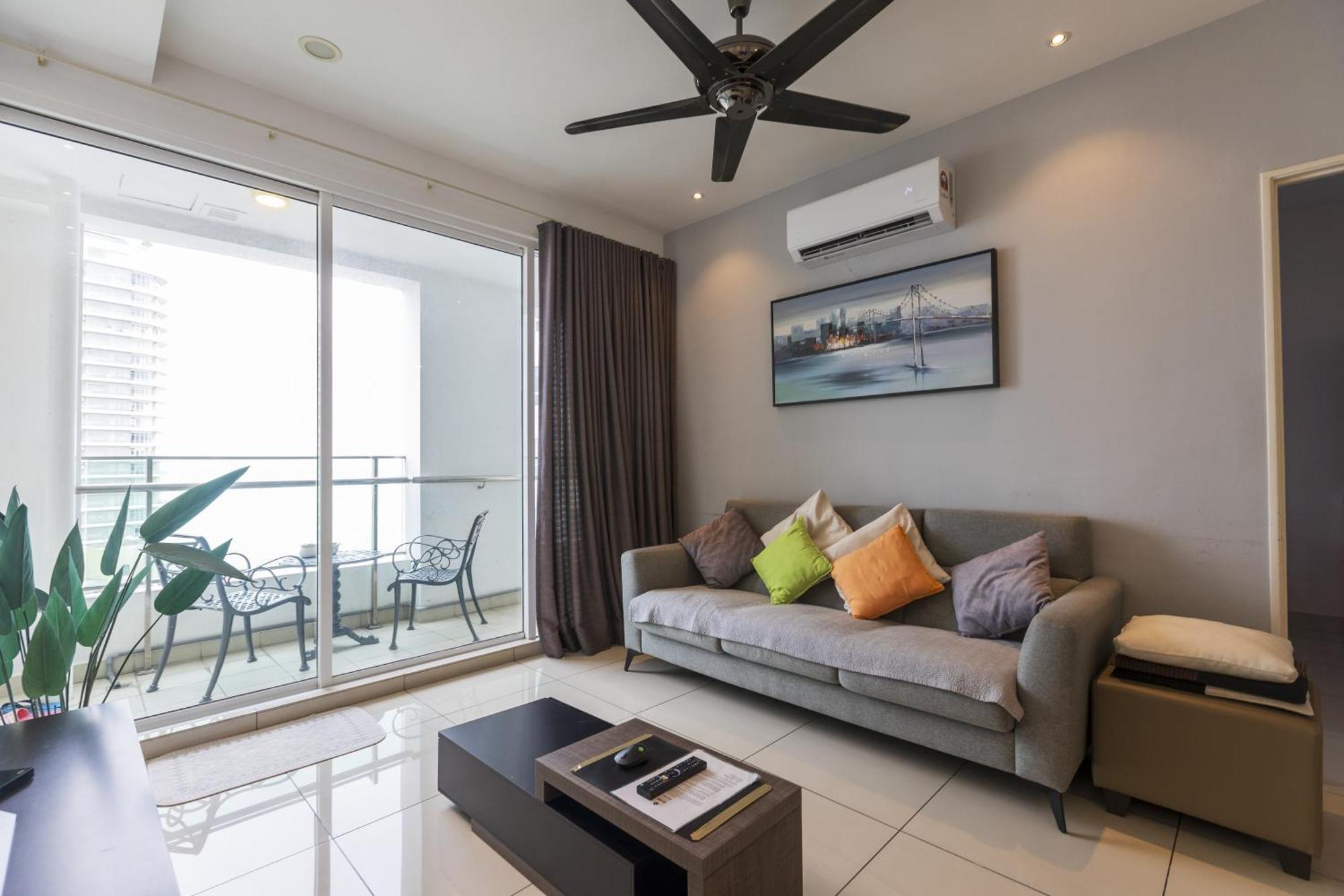 Sky Suites George Town Eksteriør bilde