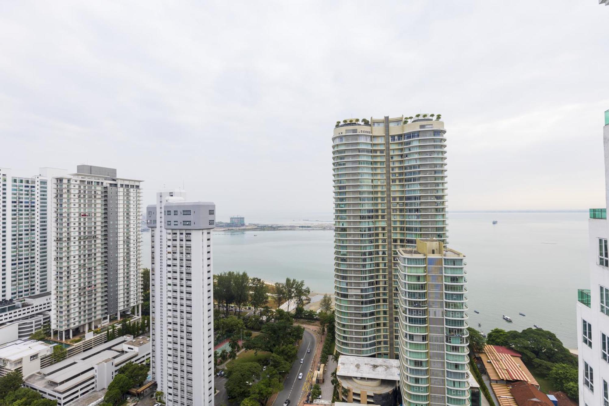 Sky Suites George Town Eksteriør bilde